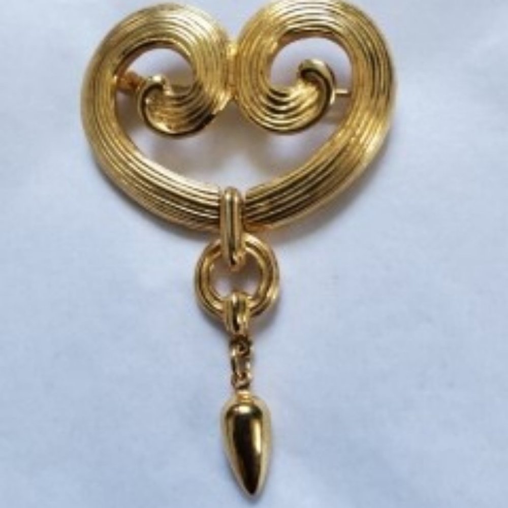 Womens Brooch Costume Jewelry Scroll Design